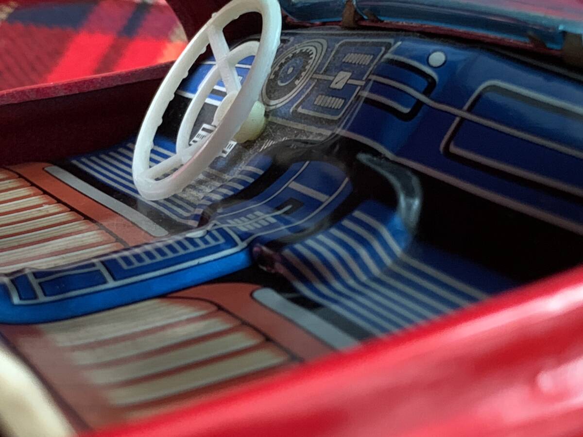 Volkswagen BEETLE ビッグサイズ 当時物 古いブリキの自動車 フォルクスワーゲン ビートル 室内プリントの高級仕様 イチコー日本製 USED の画像5