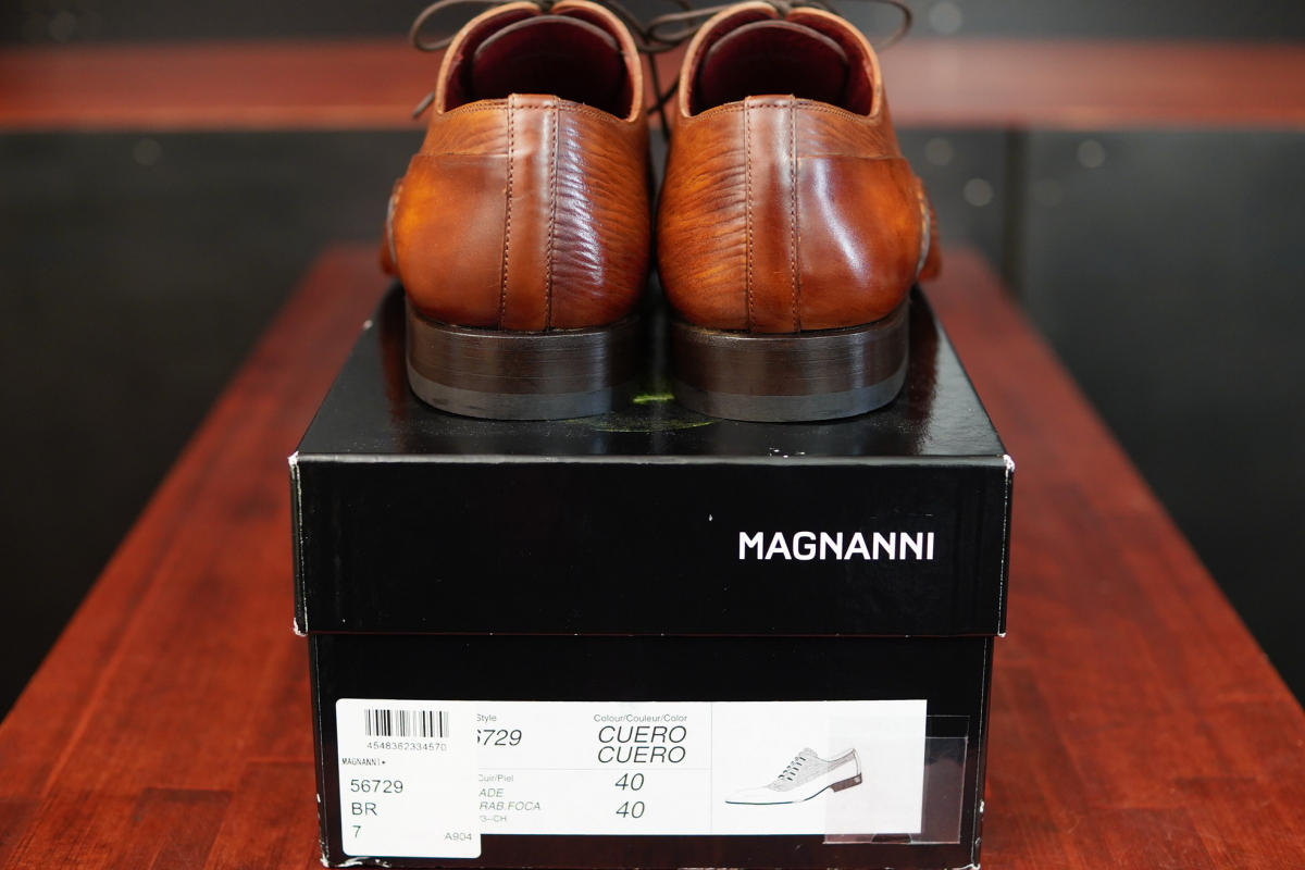 [ unused ] Magna -ni*MAGNANNI*40*24.5~25. corresponding *o bread ke made law * Brown * tea * dress up shoes * inside feather * Spain [ box sack attaching ]