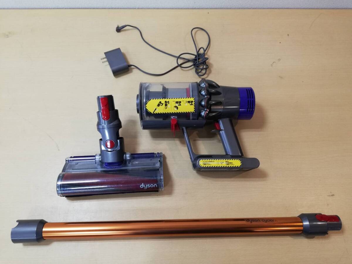 【て27】SV12 dyson ダイソン 掃除機 動作品 コードレスクリーナー _画像1