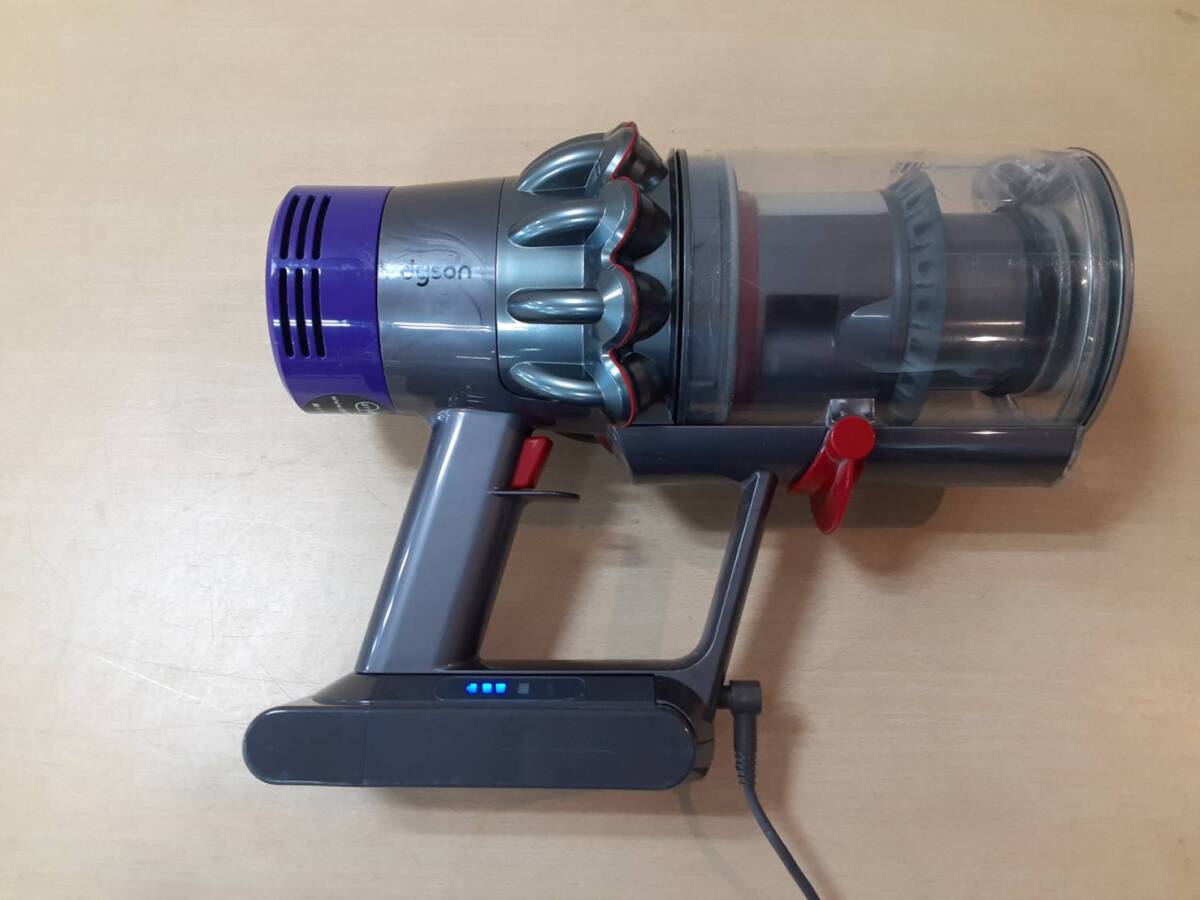 【て34】SV12 dyson ダイソン 掃除機 動作品 コードレスクリーナー _画像4