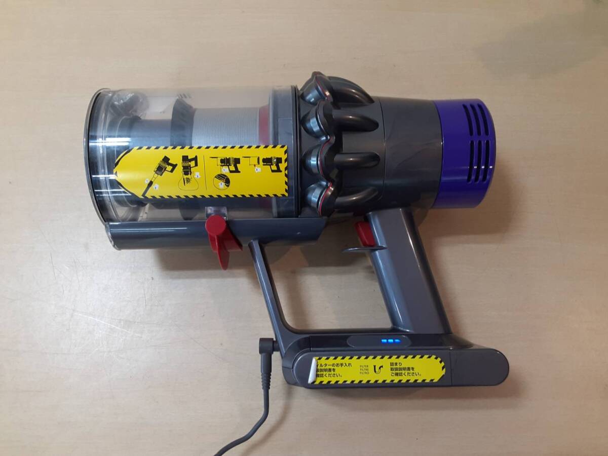 【て36】SV12 dyson ダイソン 掃除機 動作品 コードレスクリーナー の画像3