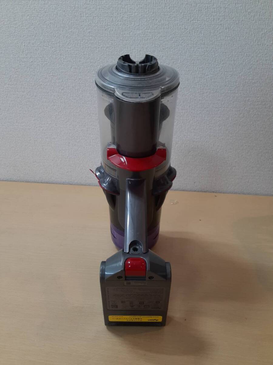 【て38】SV18 dyson ダイソン 掃除機 動作品 コードレスクリーナー の画像6