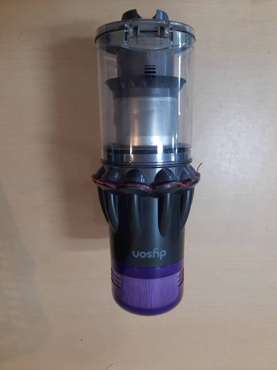 【て38】SV18 dyson ダイソン 掃除機 動作品 コードレスクリーナー の画像5