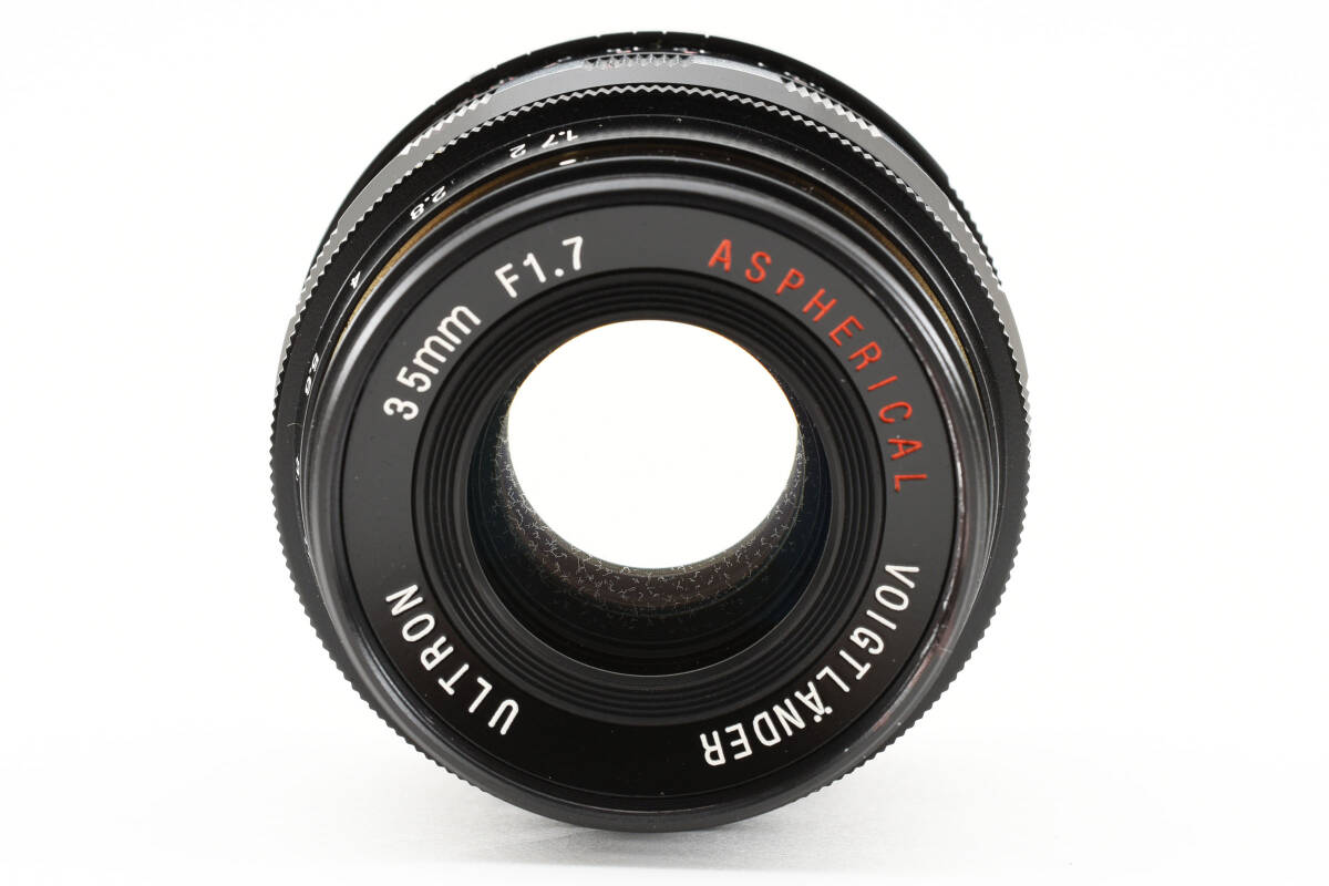 【メタルフード&メタルキャップ付属★】Voigtlander フォクトレンダー ULTRON 35mm F1.7 ASPHERICAL L39マウント 広角単焦点レンズ #M10385の画像3