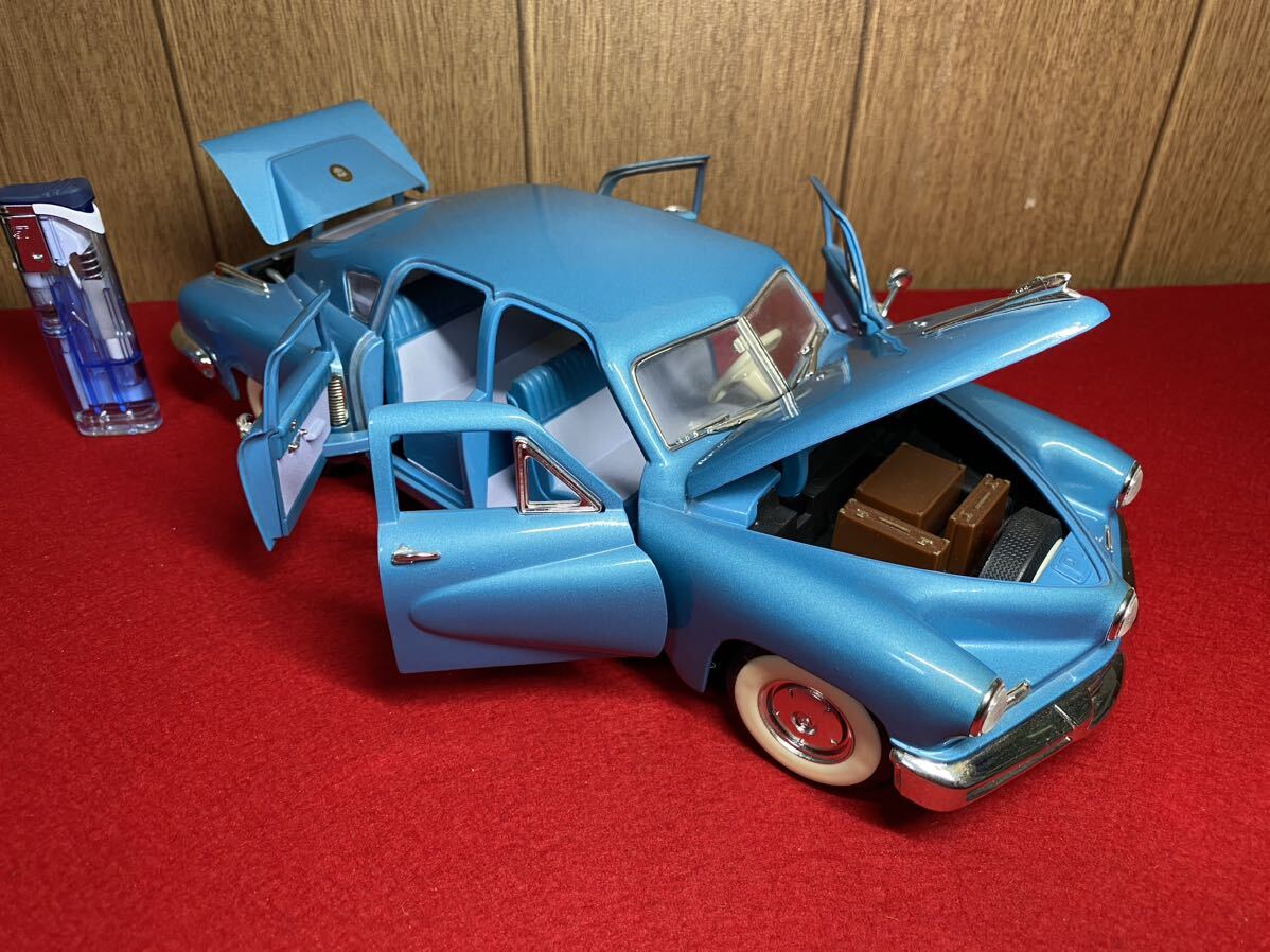 Ｋ１-ダイキャスト【 モデルカー ロード シグネチャー TUCKER 1948 ( 1/18スケール ) ROAD 】MADE IN CHINA ＞タッカー ブルー ミニカー の画像1