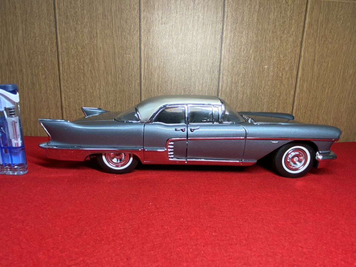 Ｋ３-ダイキャスト【 モデルカー キャデラック Brougham 1957 ( 1/18スケール ) 】MADE IN CHINA ＞レース スポーツカー ミニカーの画像2