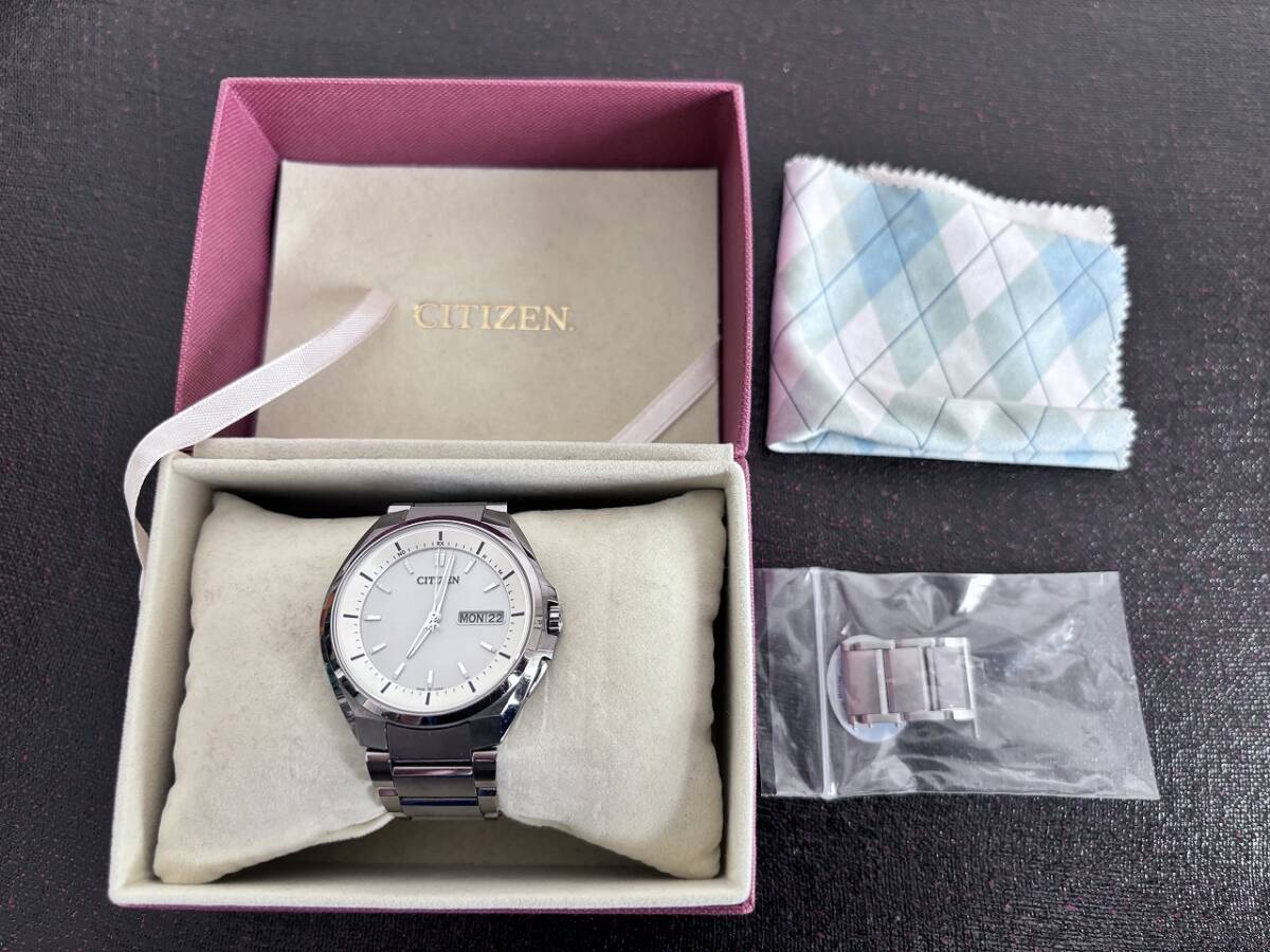 CITIZEN ECO-DRIVE GN-4W-S→12G シチズン エコドライブ 電波ソーラー腕時計 メンズ コマあまり５個 動作難あり_画像1