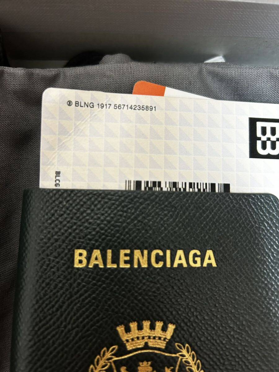 balenciaga passportwallet 日本未発売カラー 最安 激レアの画像3