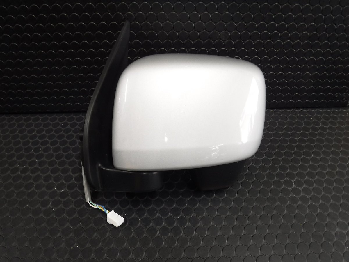 * Suzuki / Every / DA17V / door mirror / left / Z2S silver / 84702-64P22 / side electric storage DG17V DS17V DR17V