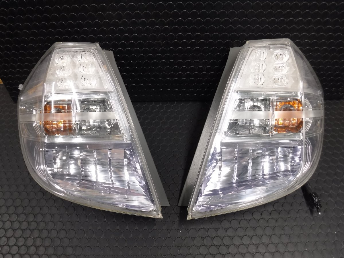 * Honda original / Fit / GP1 / HYBRID / tail lamp / left right / P9883 rear rear lens light brake combination 