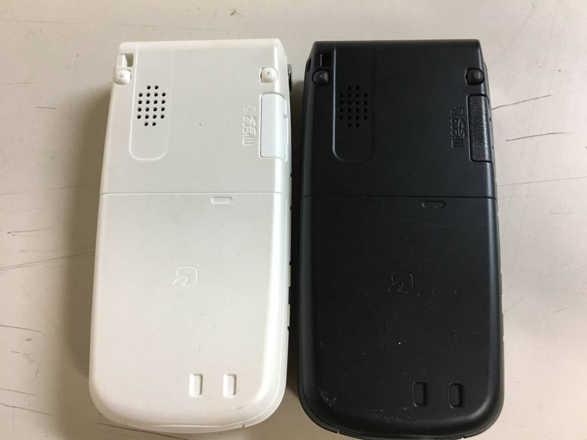 A1347　モックアップ　NTT DOCOMO　P703i　2色セット　展示用模型　携帯電話　ガラケー　展示用サンプル_画像3