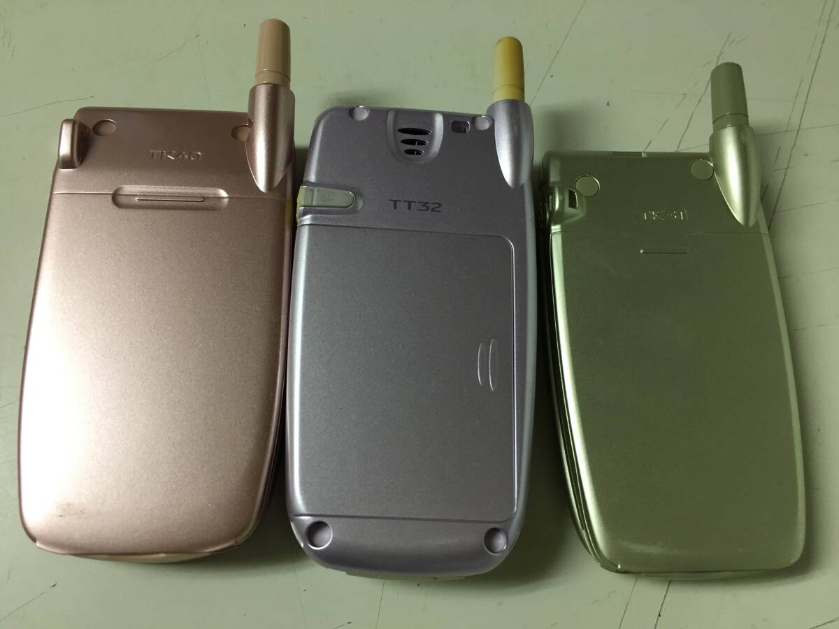 A1351　モックアップ　tu-ka　TK31/TT32/TK40　3個セット　展示用模型　携帯電話　ガラケー　展示用サンプル_画像3