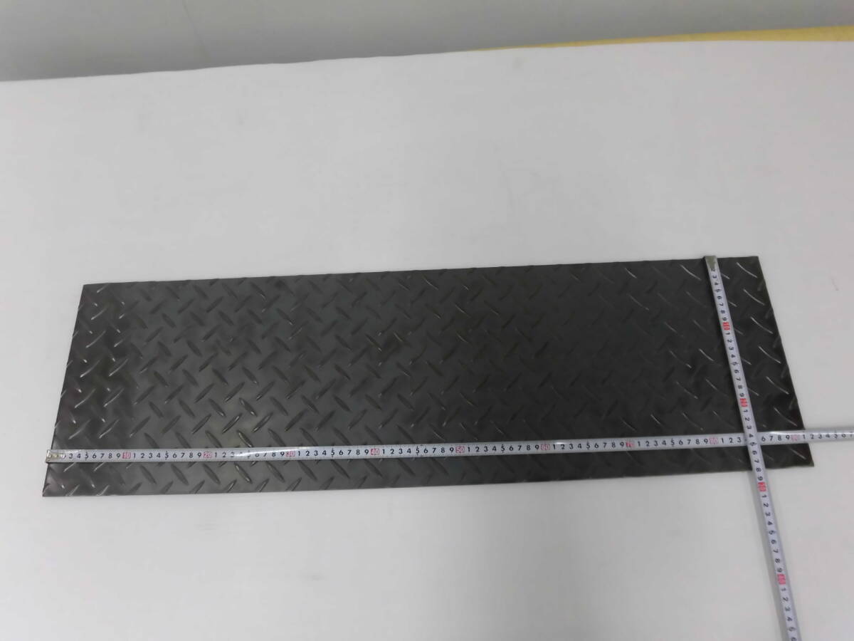 縞板　鉄板　板厚4.5mm　280mm x915 mm 1枚 切材　切板　溶接材　側溝蓋_画像3