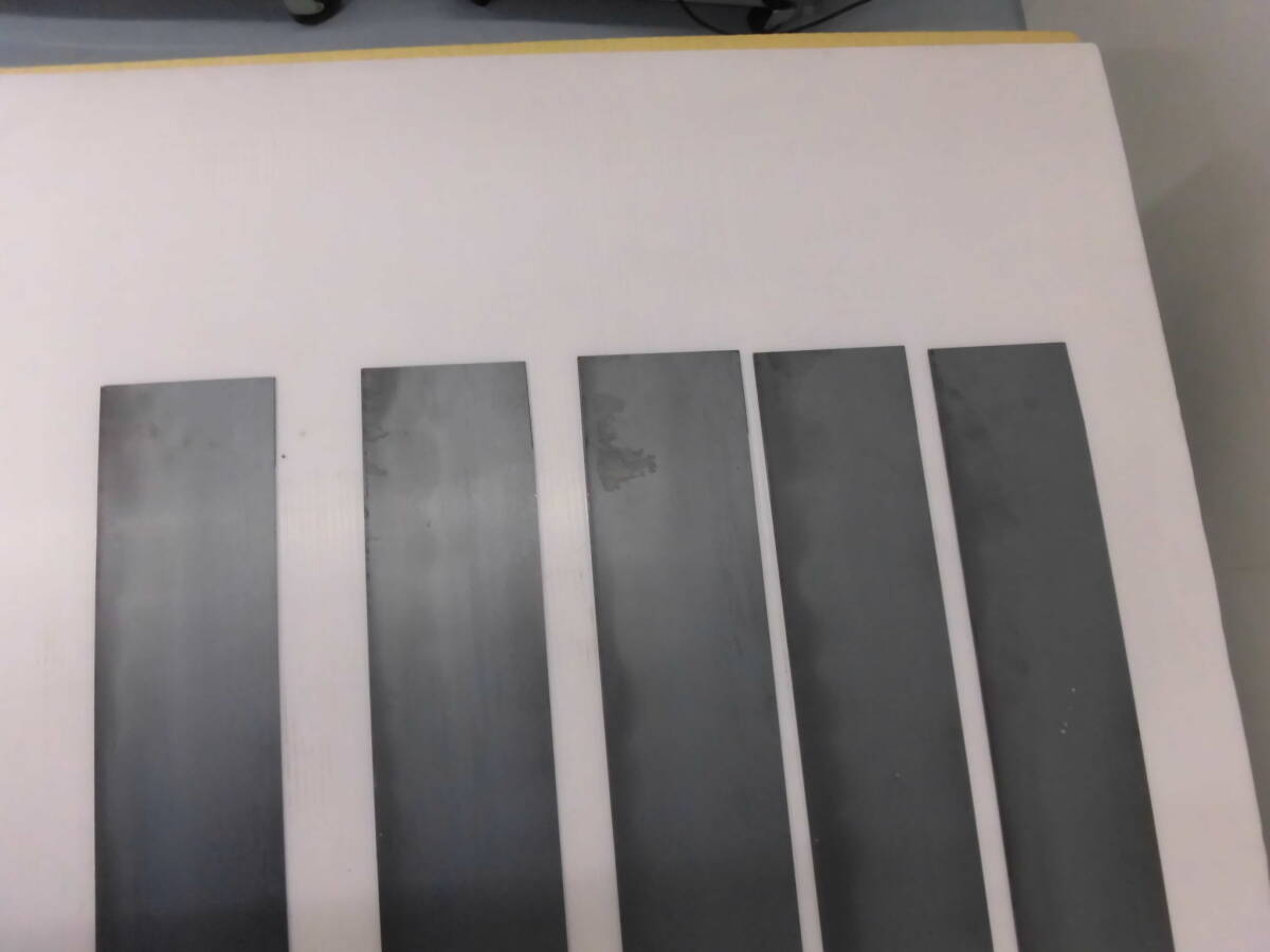 鉄板 　黒皮　スチール板　板厚2.3mm　110mm x 1100mm 5枚　切板　切材　溶接材 _画像6