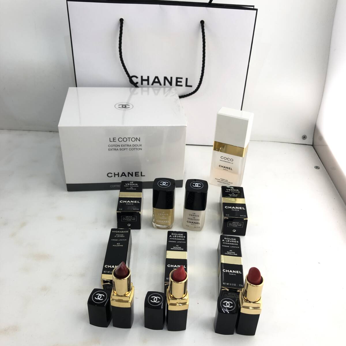 【1円～】コスメ 化粧品 雑貨 大量 まとめ 口紅 アイシャドウ クレンジング等 CHANEL SABON サルヴァトーレ フェラガモ 他 【ジャンク品】_画像2