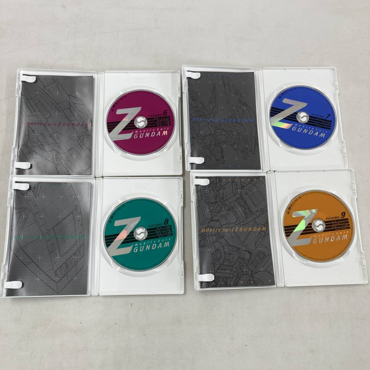 機動戦士 Z ガンダム メモリアルボックス 全3巻セット Ⅰ ＋ Ⅱ ＋ Ⅲ まとめ売り DVD-BOX 【中古品】の画像5