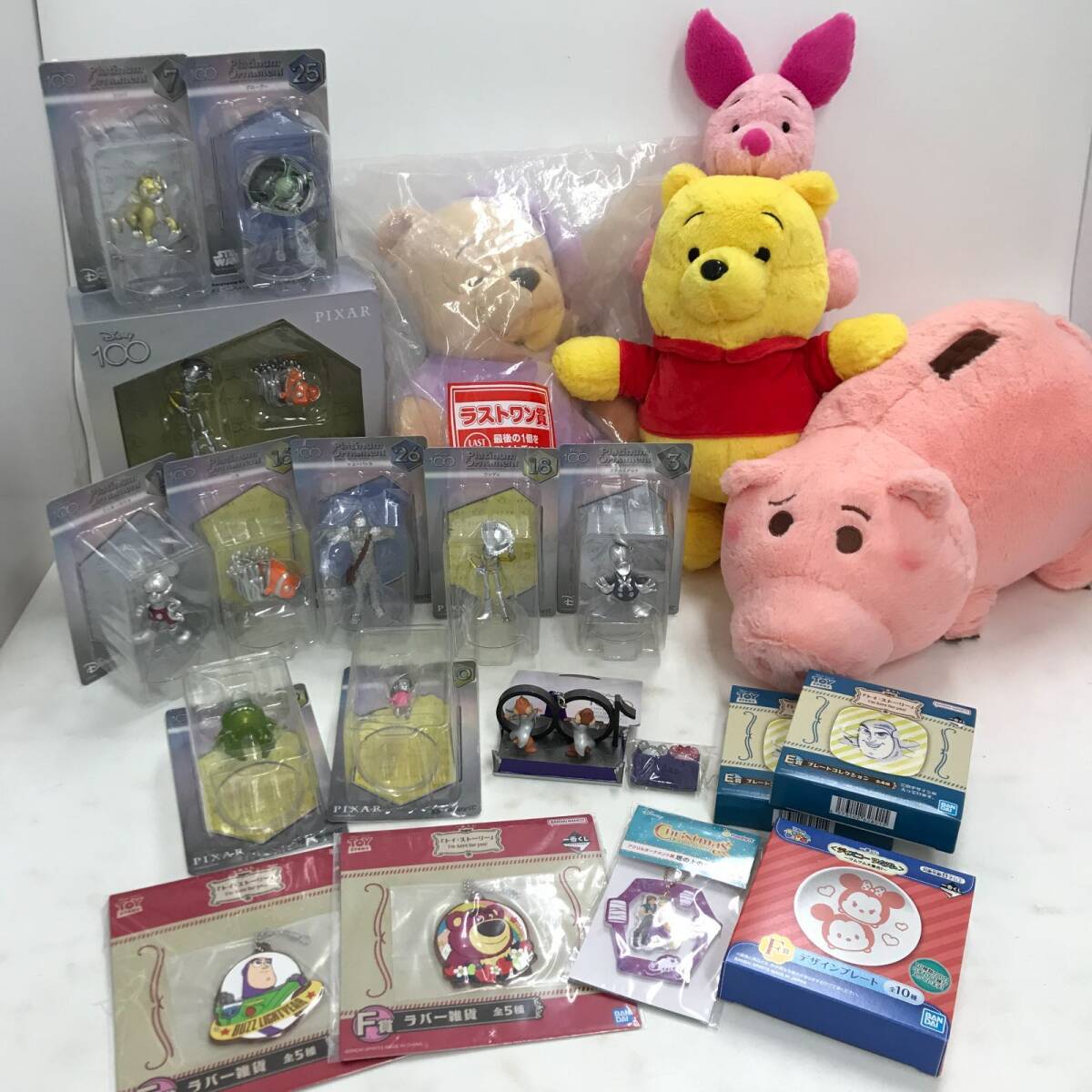 【1円～】Disney ディズニー グッズ 約21点 まとめ売り ぬいぐるみ プーさん ピグレット プラチナオーナメントくじ C賞 他【中古品】の画像1