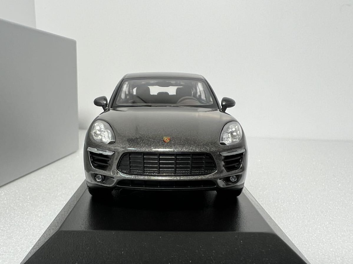 ミニチャンプス 1/43 Porsche Macan S diesel ポルシェ マカン S ディーゼル グレイ 特注 WAP0201510Eの画像4