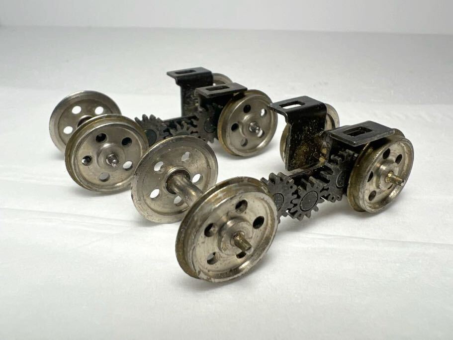鉄道模型 車輪 ギア インサイドギア 軸間距離約30mm 車輪直径約16mm HOゲージ 車輌パーツ ジャンク_画像1