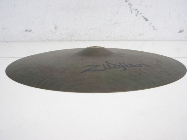 X084-N35-1479 Zildjian ジルジャン MEDIUM CRASH 16″ / 40cm クラッシュシンバル 現状品①の画像4