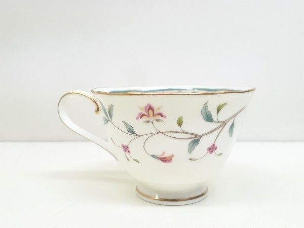 Y233-N38-339 Noritake ノリタケ 花更紗 カップ＆ソーサー ペア2客 洋食器 茶器 ティーカップ 箱あり 現状品③_画像4