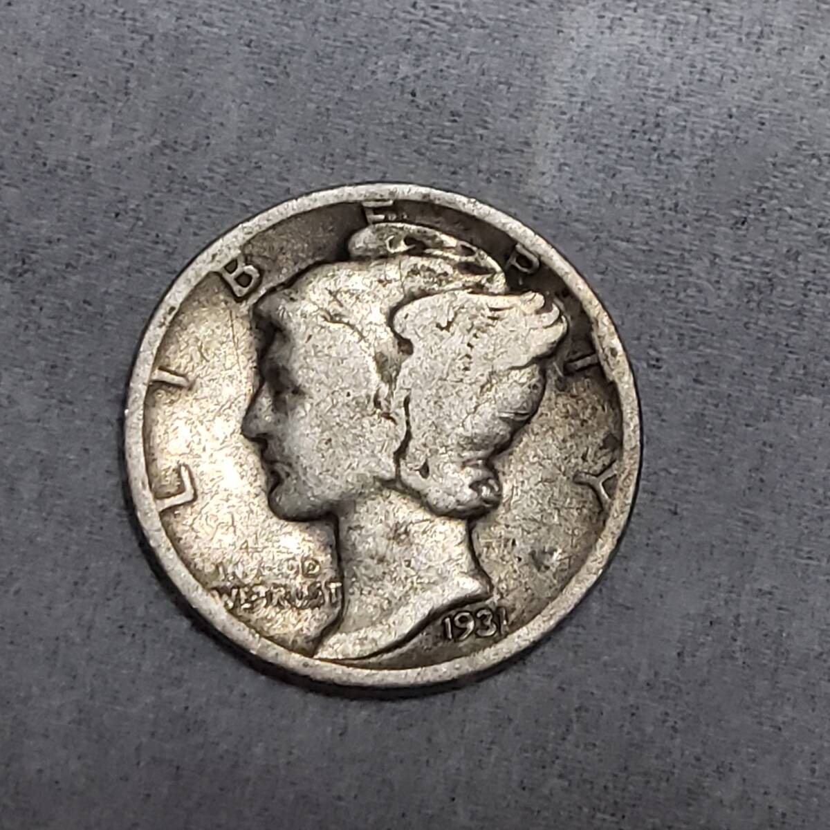 アメリカ 1931 銀貨　マーキュリーダイム10セント本物　超レア年_画像1