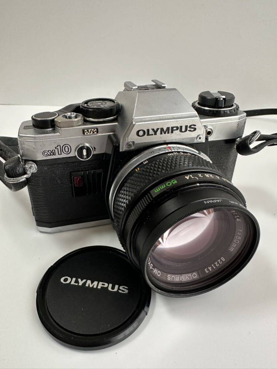 OLYMPUS オリンパス 一眼レフ フィルムカメラ OM10 OM-SYSTEM ZUIKO MC AUTO-S 1:1.4 f=50mm Kenko SKYLIGHT 1B 49mm の画像1