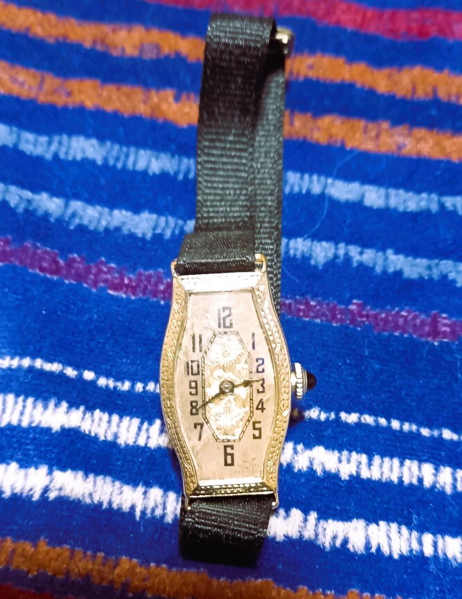 世界最古の時計ブランド　ブランパンのアンティークウォッチ　高級ブランド　ルクルトとのダブルネーム　レディースサイズ_画像1