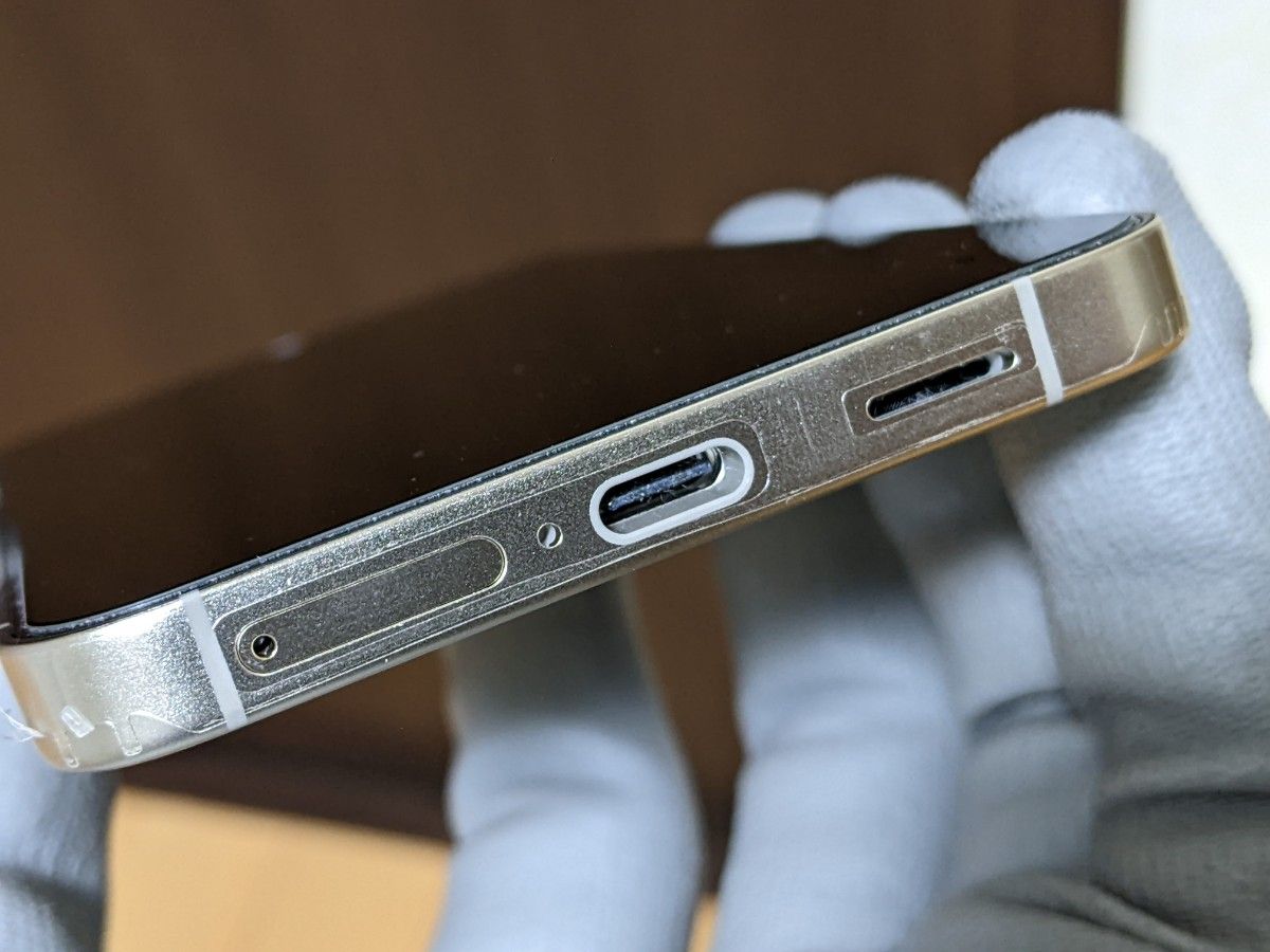 ほぼ新品 サムスン Galaxy S24 256GB SIMフリー [アンバー ほぼ新品 サムスン Galaxy S24 256GB SIMフリー [アンバー