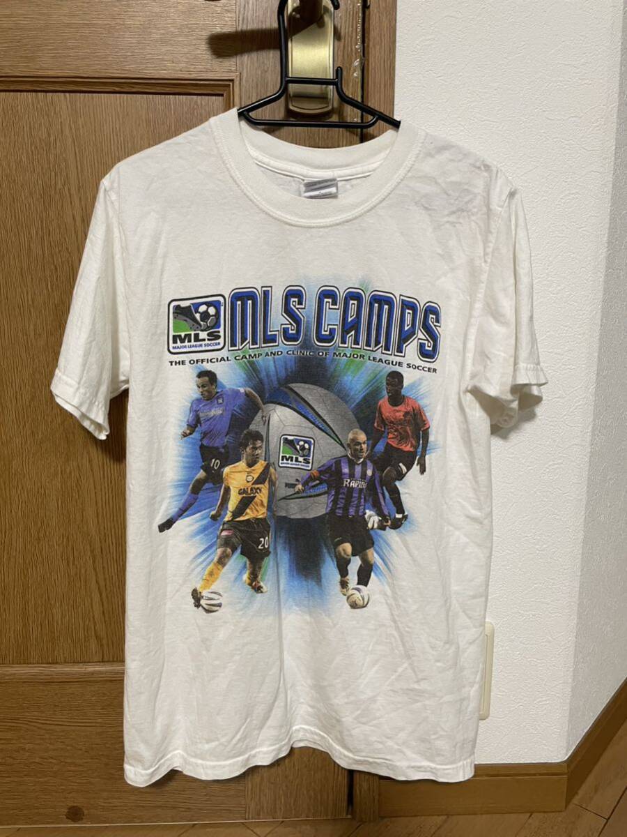 希少！MLS(メジャーリーグサッカー)2004 MLS CAMPフォトプリント Tシャツの画像1