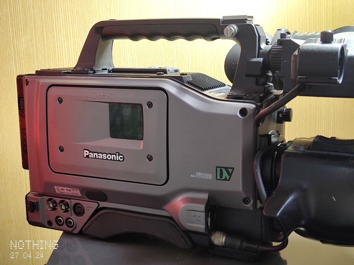 Panasonic DVC200 業務用ビデオカメラ 正常動作品_画像2