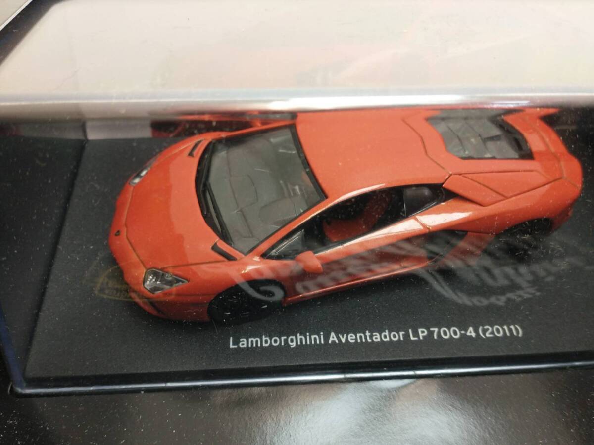 G240411 ランボルギーニ公式コレクション 2 Lamborghini アヴェンタドール LP 700-4（2011) 1/43スケール マガジン 横約24㎝ 縦33㎝ 外車の画像8