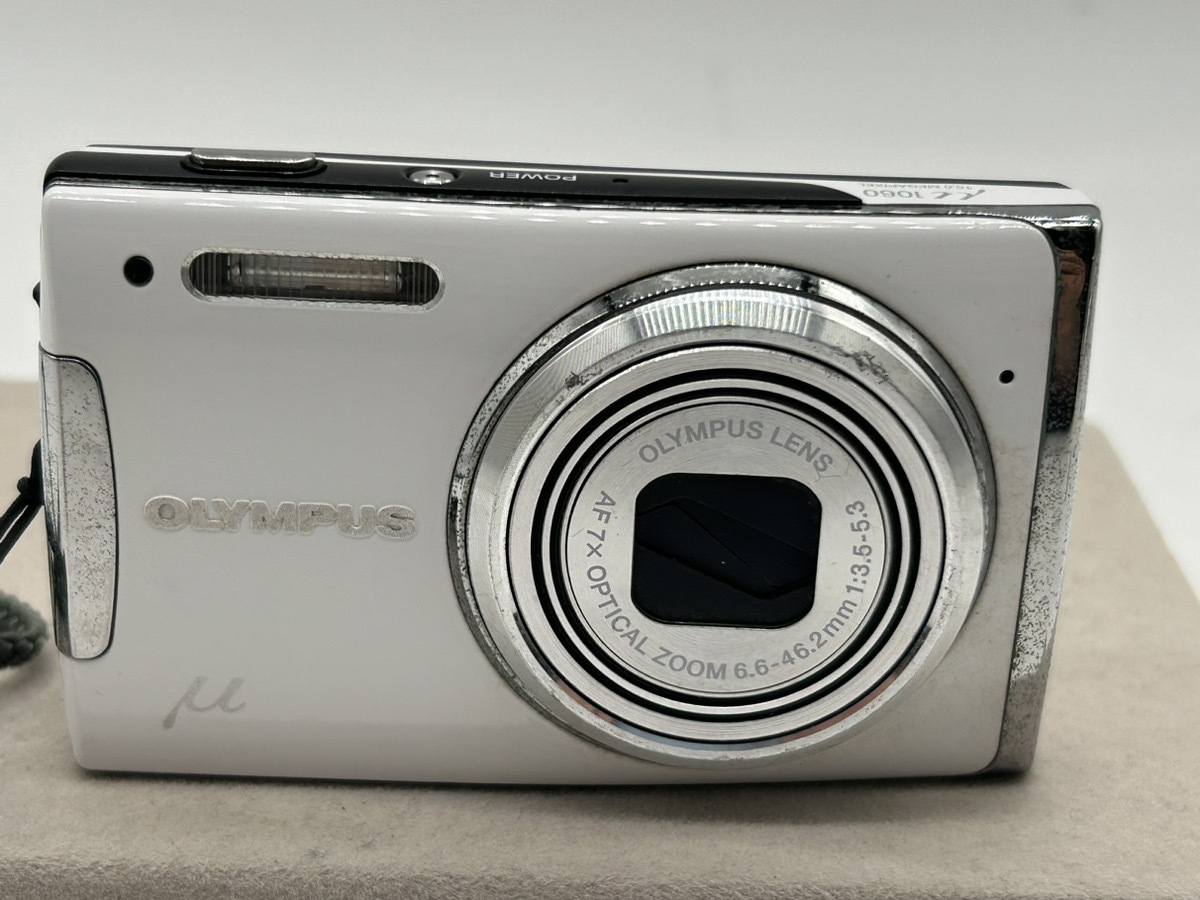 3692-02★OLYMPUS オリンパス デジタルカメラ μ1060 (ミュー) ホワイト μ1060 ホワイト【現状品】★の画像1