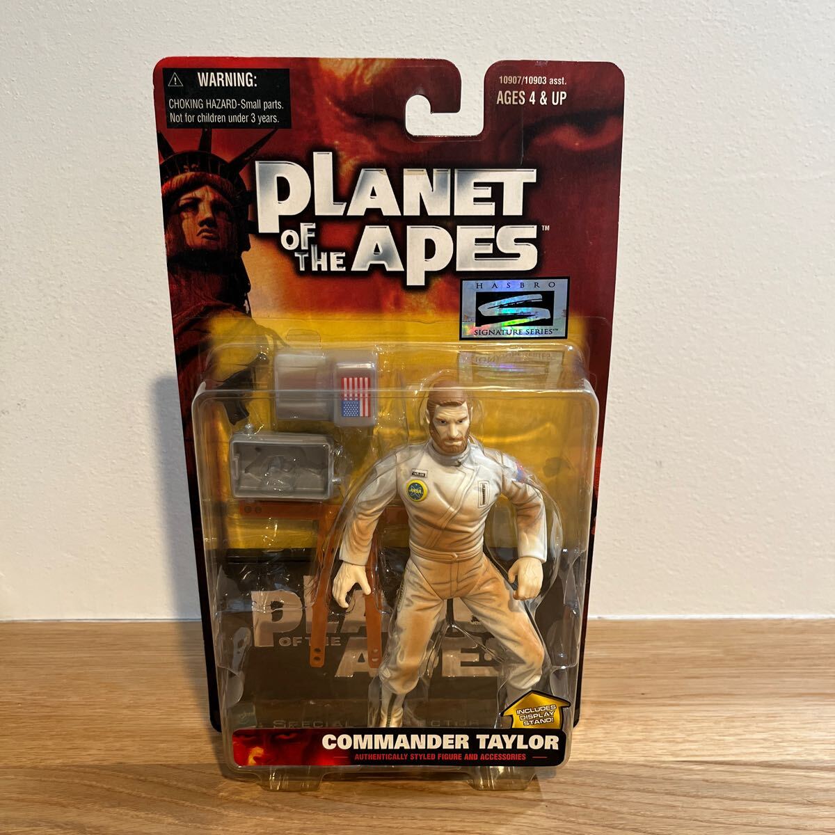 PLANET OF THE APES Planet of the Apes [COMMANDER TAYLOR] фигурка - zbroHasbro 1999 год 