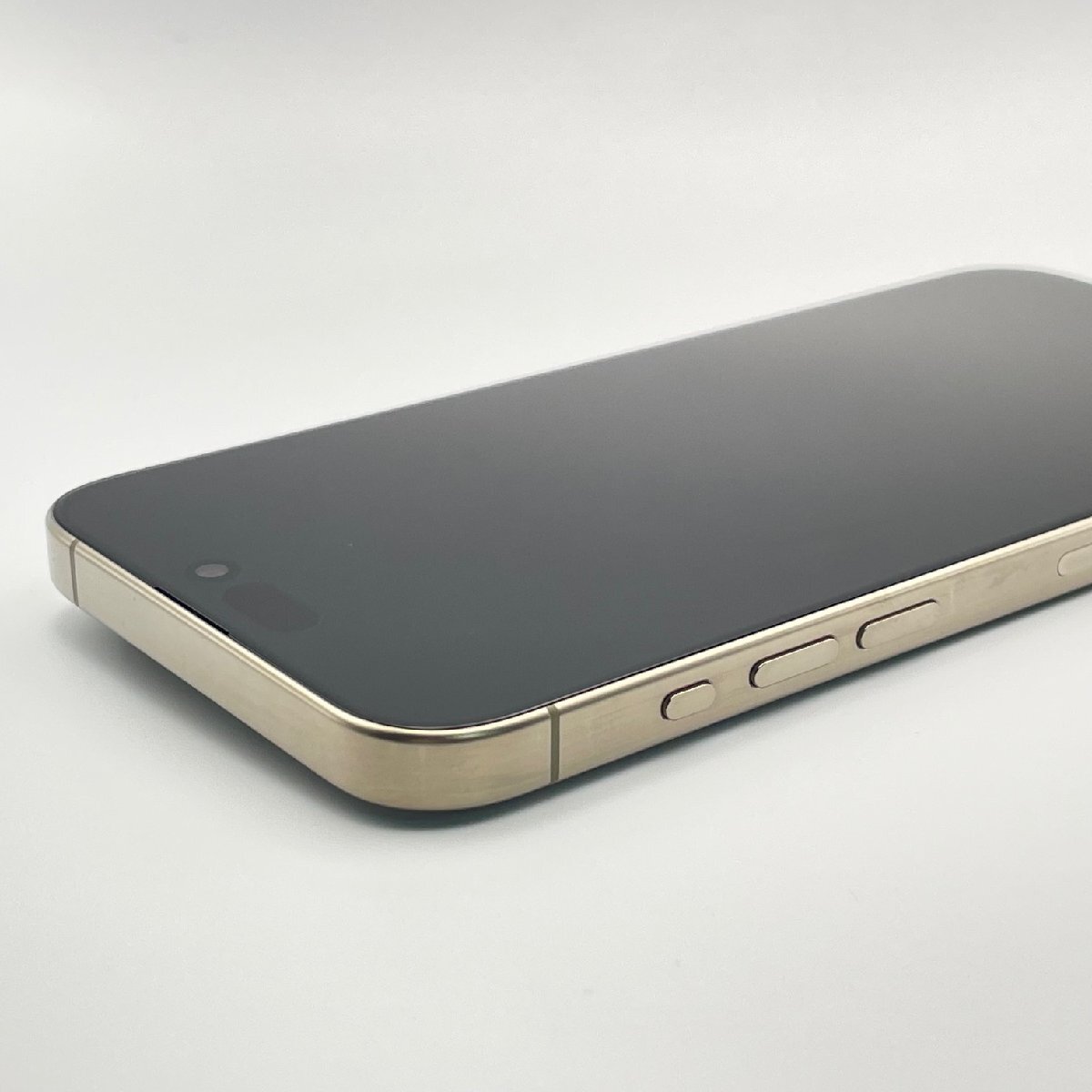 中古品 Apple アップル iPhone 15 Pro Max 256GB Natural Titanium SIMロックなし SIMフリーの画像3