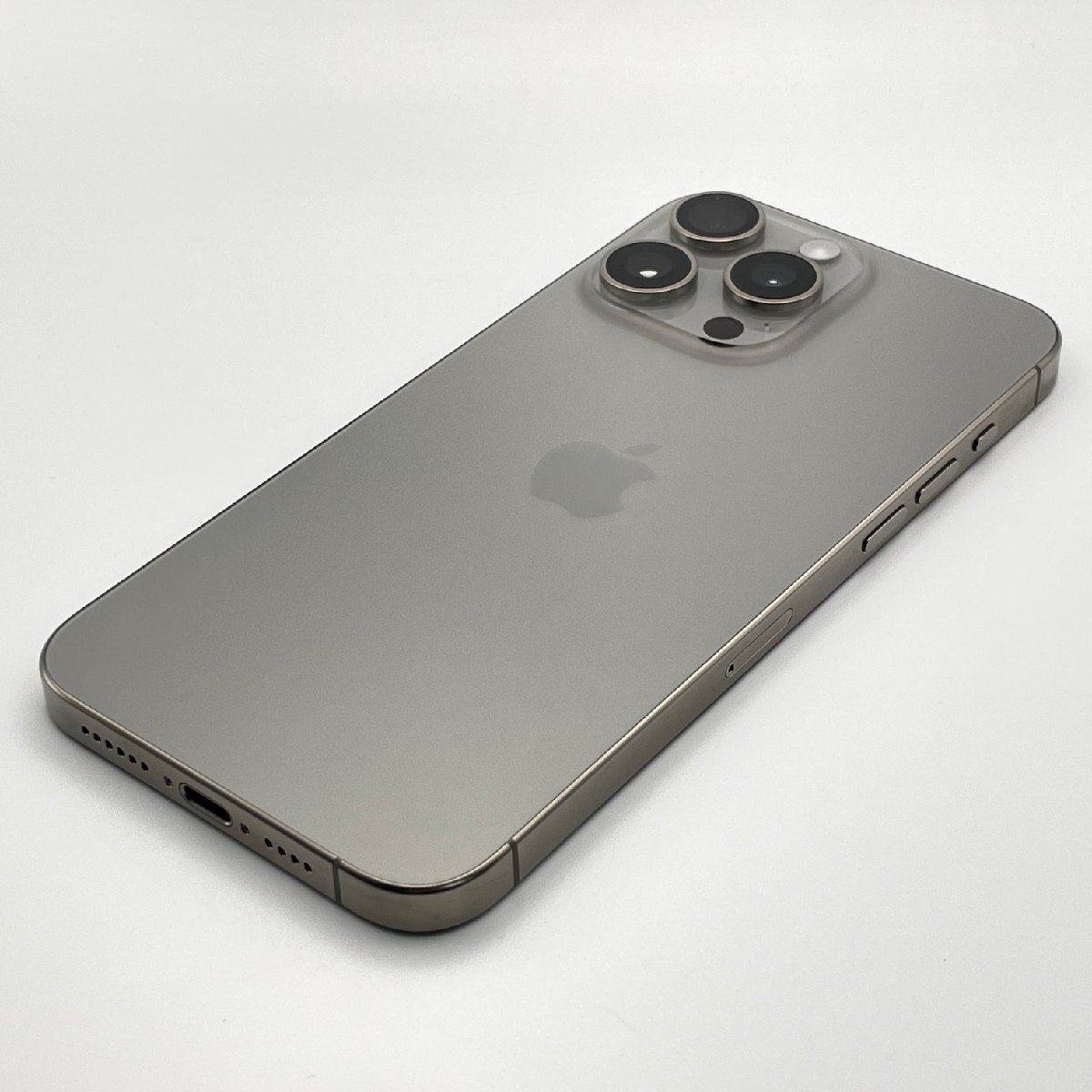 中古品 Apple アップル iPhone 15 Pro Max 256GB Natural Titanium SIMロックなし SIMフリー_画像2