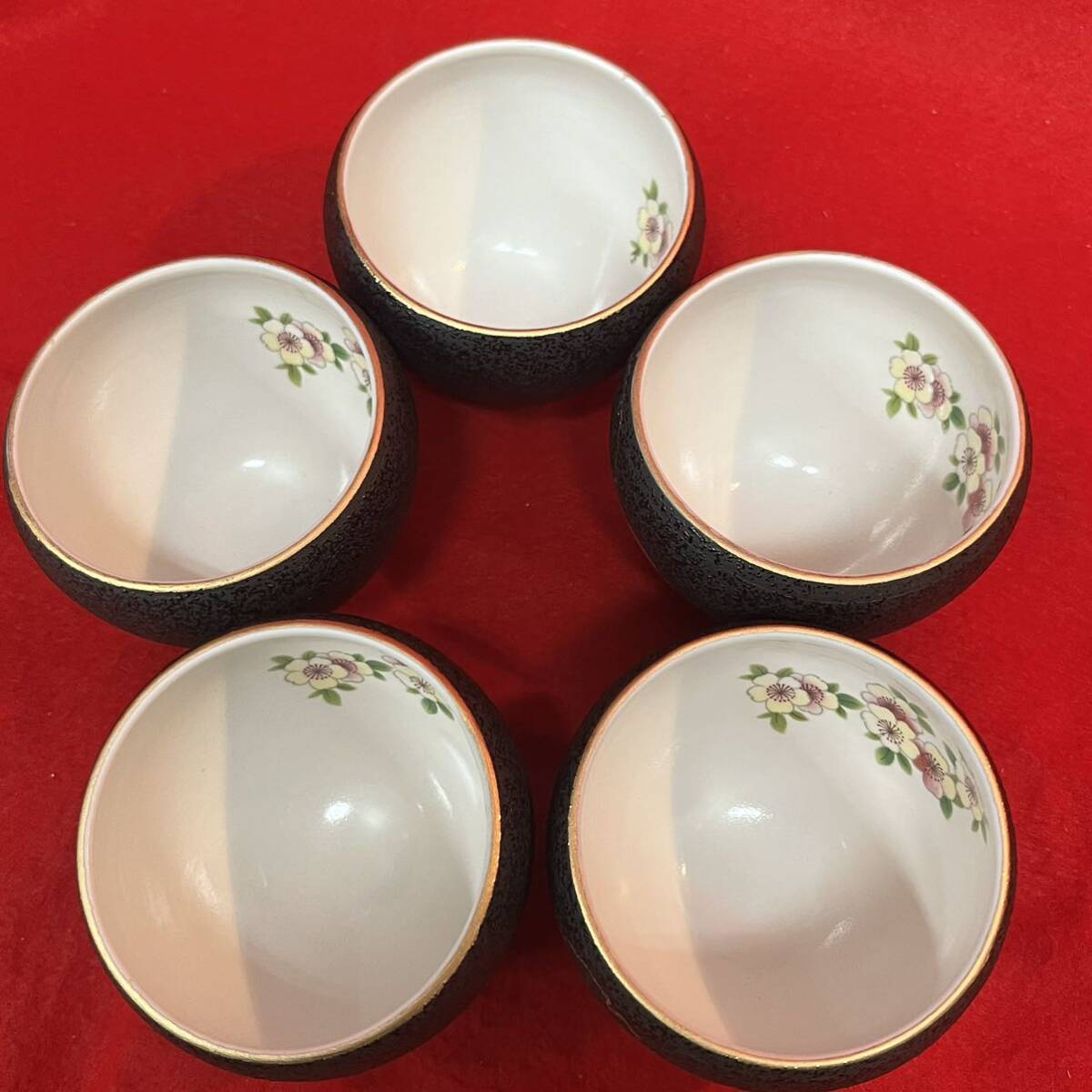 ☆未使用品☆ Kurochiku くろちく謹製 姫友禅 茶器揃 ポット急須 湯呑5客 煎茶道具 茶道具 創作陶器 美品 三洋陶器(04096Eの画像7