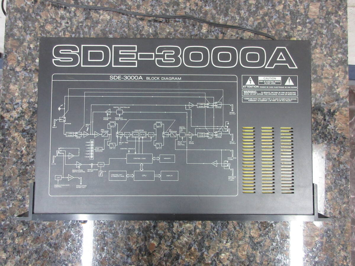 【格安スタート】Roland デジタルディレイ SDE-3000A ローランド