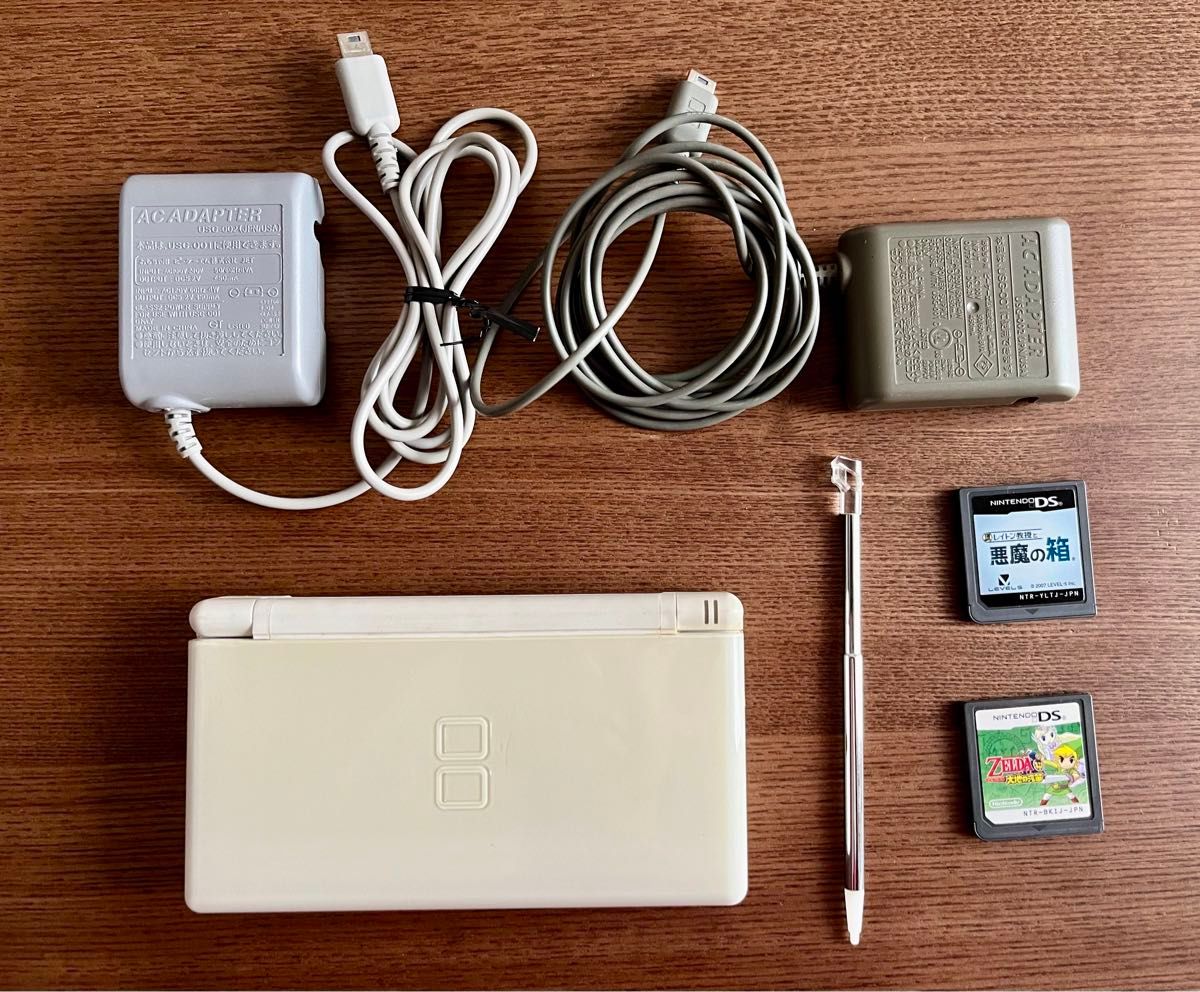 Nintendo DS Lite クリスタルホワイト ニンテンドーDS ライト Nintendo DS Lite クリスタルホワイト ニンテンドーDS ライト