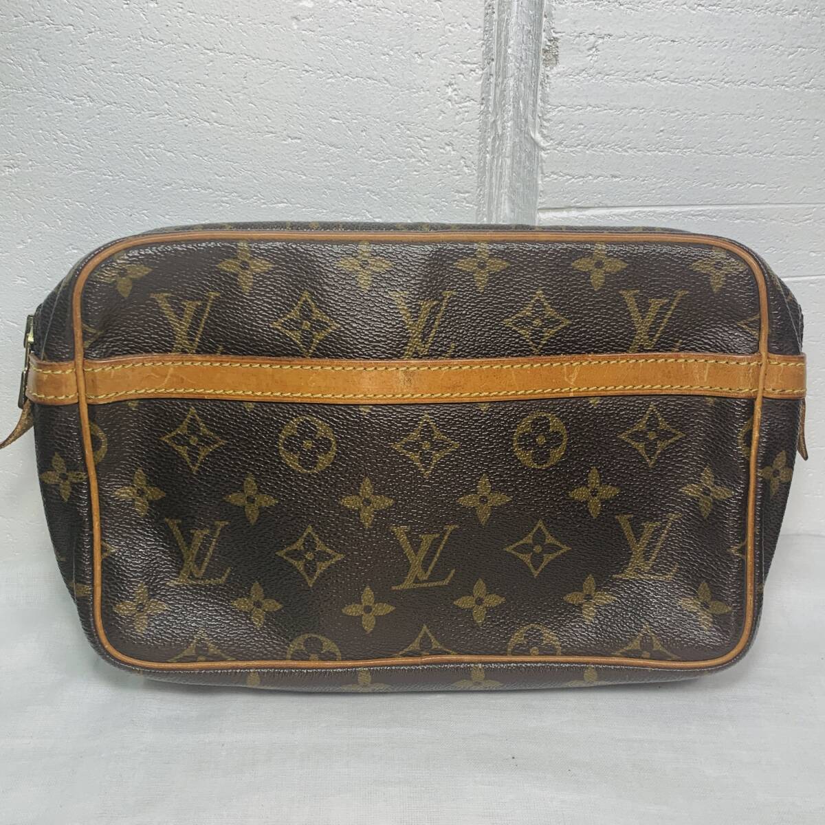 LOUIS VUITTON ルイ・ヴィトン クラッチバッグ セカンドバッグ モノグラム コンピエーニュ23 M51847 USED品 1円スタートの画像1