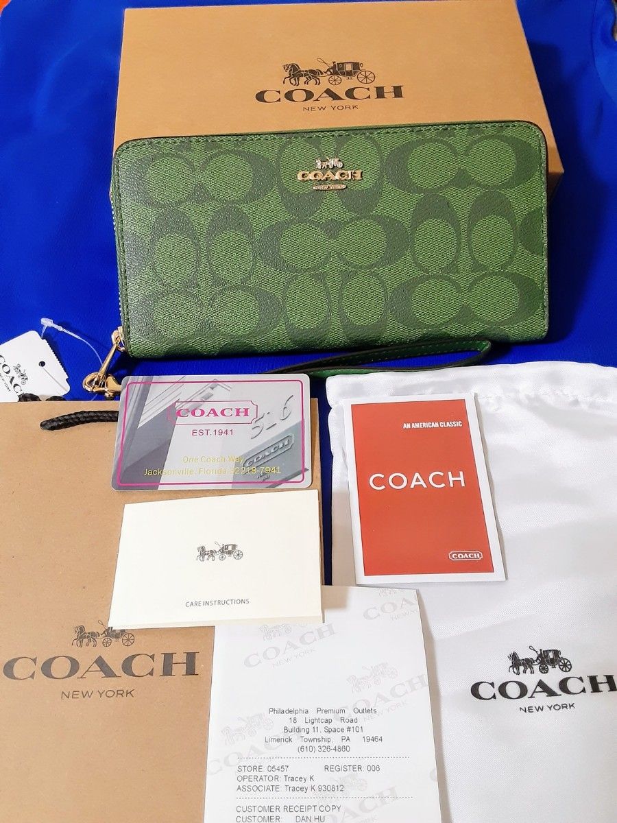 ★★新品未使用★★COACH長財布★★ネオングリーン×シグネチャー★★