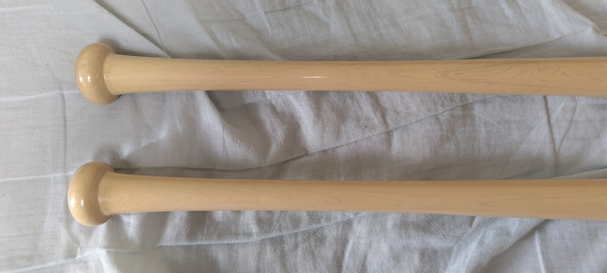 【送料無料】中古品 ウィルソン wilson 硬式用木製バット2本 メイプル製 BFJマーク無し_画像3