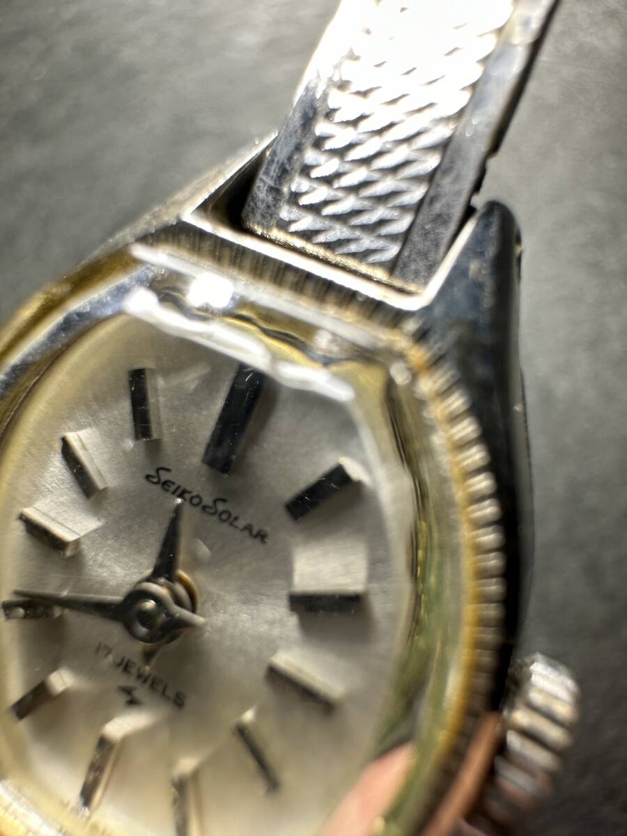 ★コレクター必見！！ Seiko SOLAR 17JEWEL セイコー ソーラー ビンテージ 手巻き レディース 腕時計 シルバー 時計 アクセサリー G631の画像2
