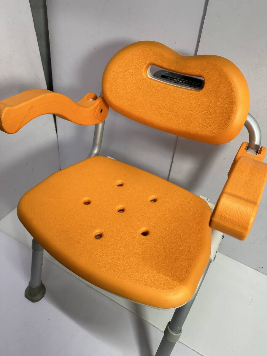 ★格安出品！！ パナソニック エイジフリー ライフテック 折りたたみ シャワーベンチ 介護用 シャワーチェア 補助用具 椅子 介護用品 G650の画像3