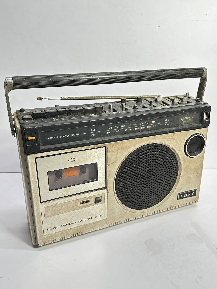 ★コレクター必見！！ SONY ソニー CF-1980 FM/AM ラジオカセットレコーダー ジャンク レトロ ビンテージ 機器 ラジカセ 2BAND G880の画像1