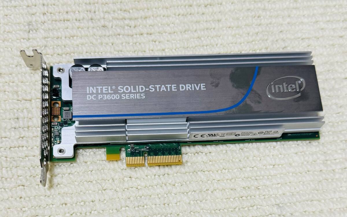 SWYH21 Intel 1.6TB SSD DC P3605 Series SSDPEDME016T4S 増設SSD_画像2