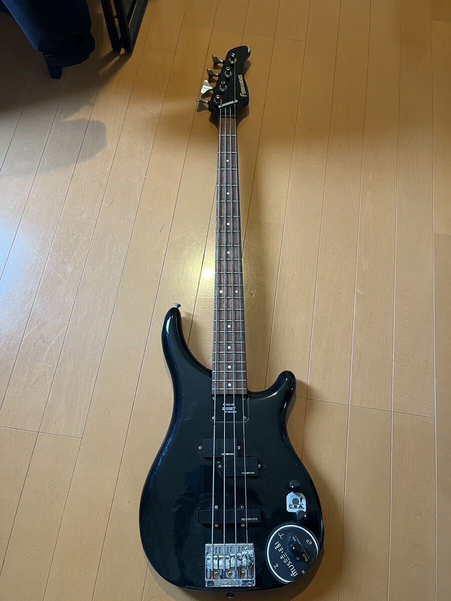 ♪FERNANDES REVOLVER BASS フェルナンデス　リボルバー　ベース_画像1