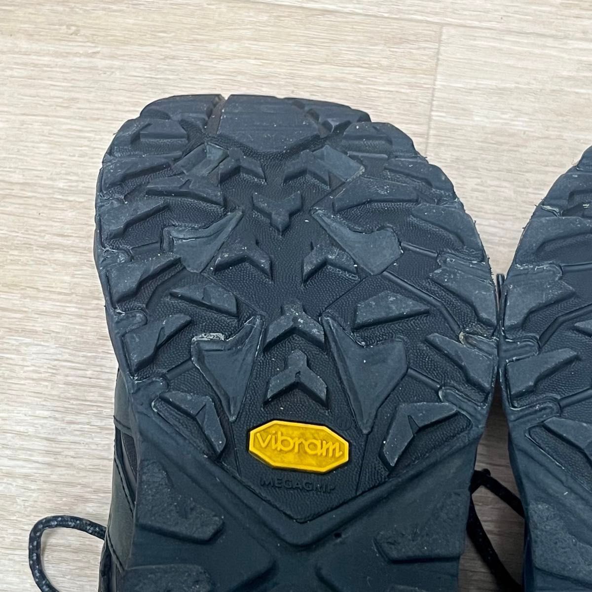 HOKA アナカパロー GTX ANACAPA LOW GTX ゴアテックス  トレッキングスニーカー