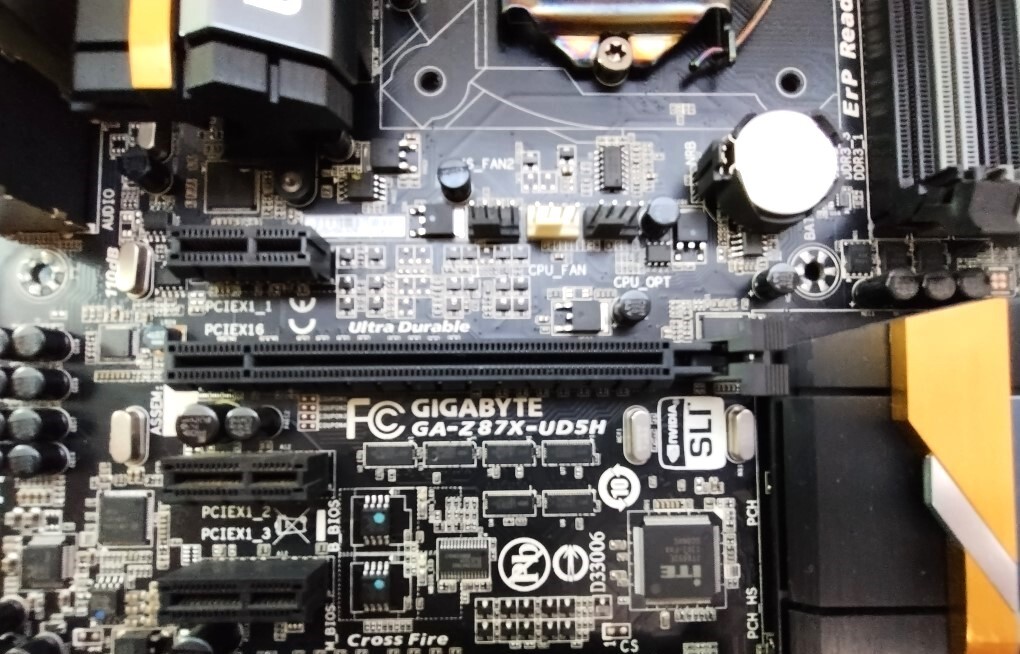 GIGABYTE ATXマザーボード Z87X-UD5H LGA1150  Core i7-4770k 3.50GHZ付き メモリ16GB付き セット品  動作確認済み 送料無料 中古の画像7