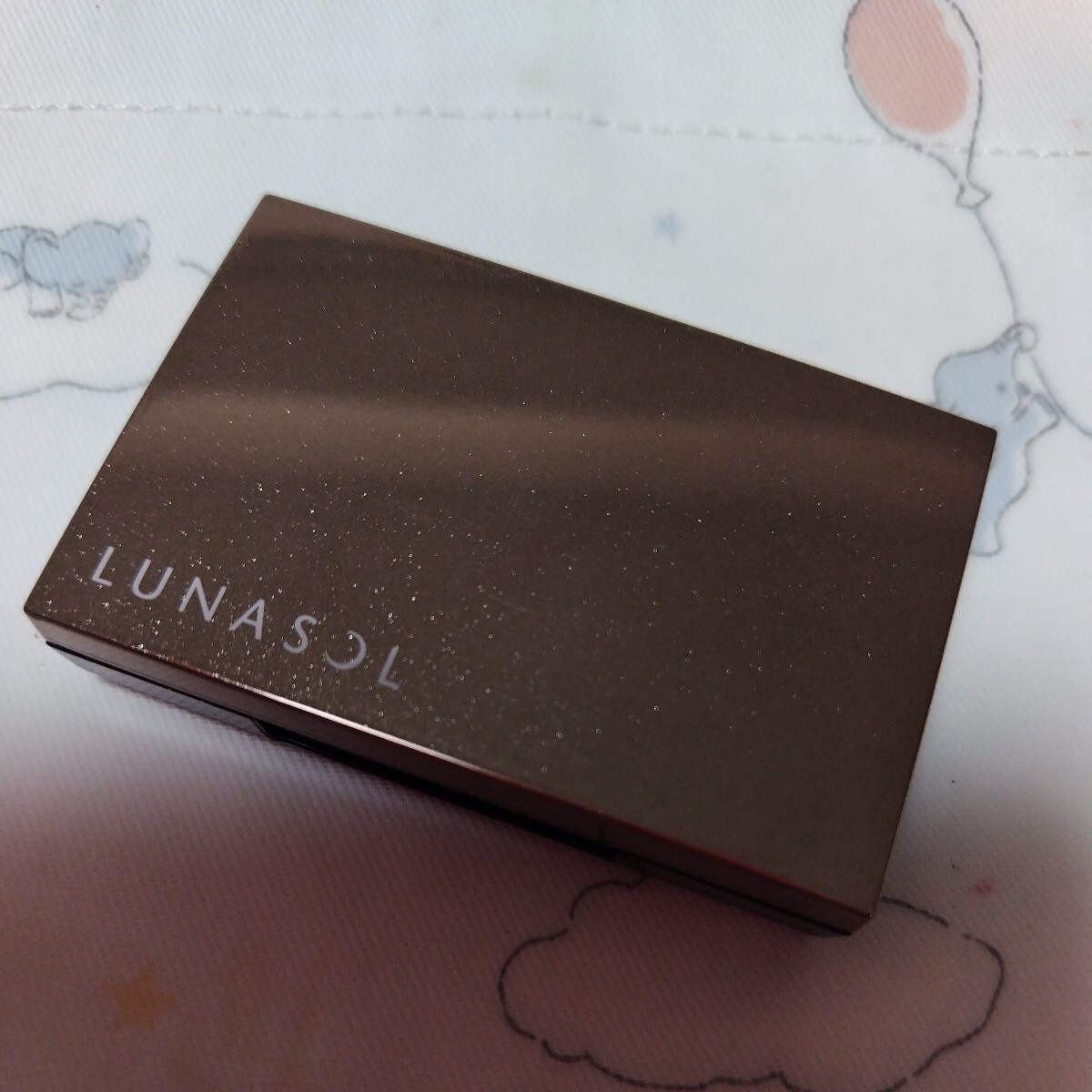 ★人気色★LUNASOL　ルナソル　ディープコントラスティングアイズ　EX02　ゴールド　ブラウン　アイシャドウ　アイカラー　アイシャドー